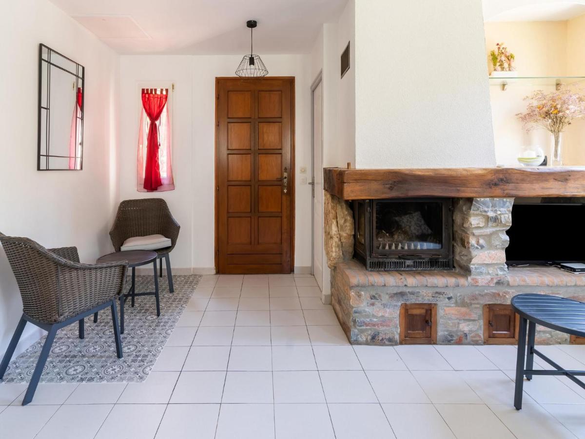 Cosy Holiday Home In Minerve With Garden Екстер'єр фото