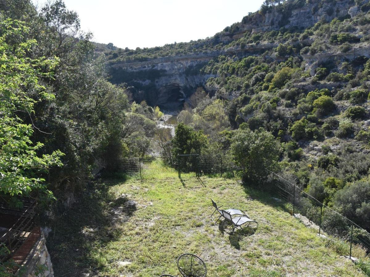 Cosy Holiday Home In Minerve With Garden Екстер'єр фото
